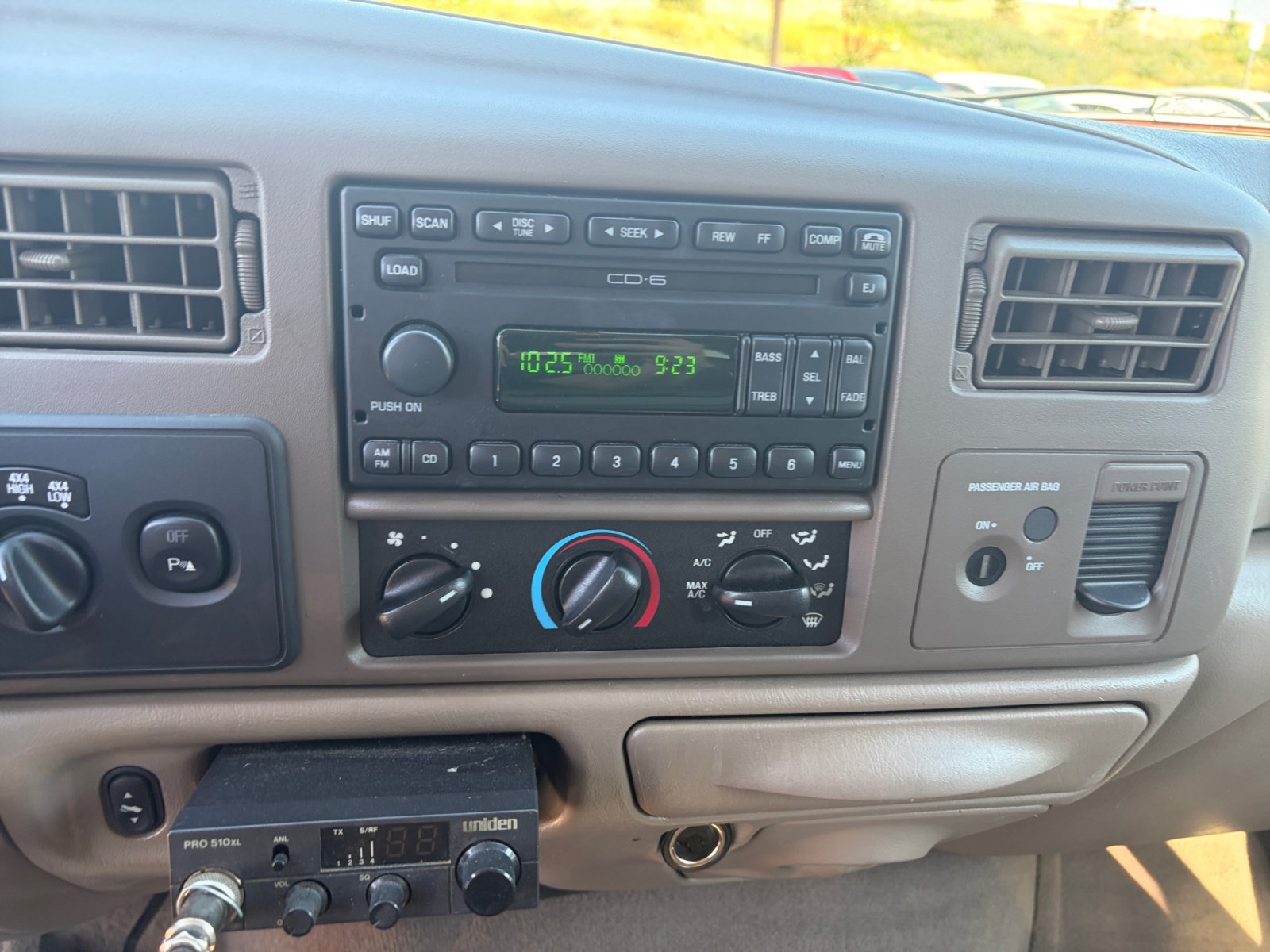 Used 2004 Ford F250 Lariat AWD/4WD image 26