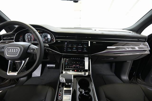 Used 2026 Audi Q8 Premium Plus AWD/4WD image 2