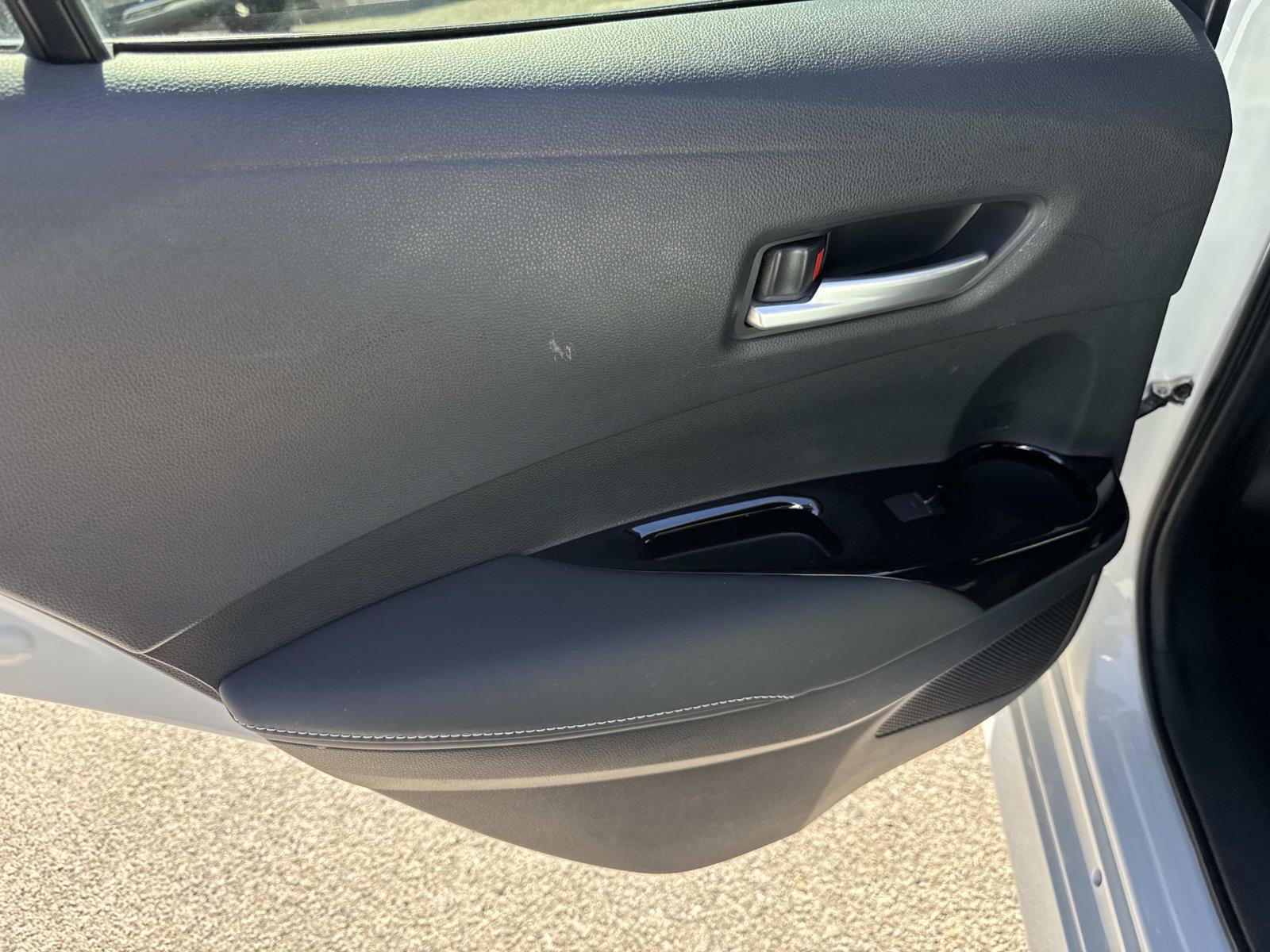 Used 2021 Toyota Corolla SE w/ Protection Package (TMS) image 9