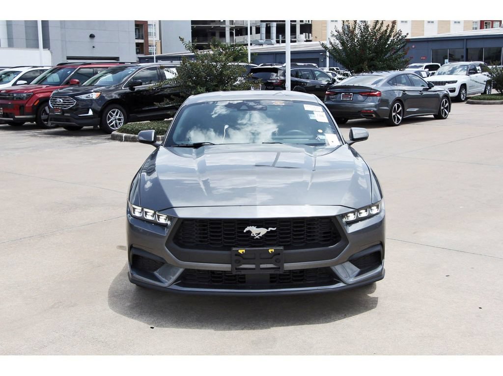 Used 2025 Ford Mustang Premium RWD image 2