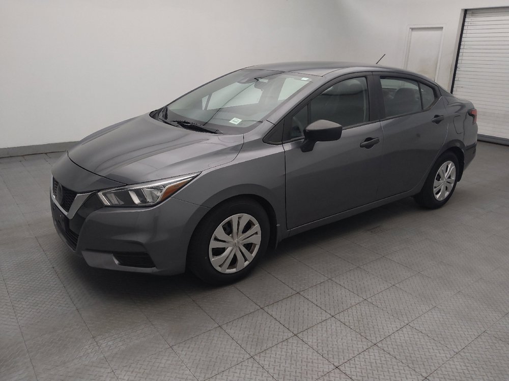 Used 2020 Nissan Versa S FWD image 2
