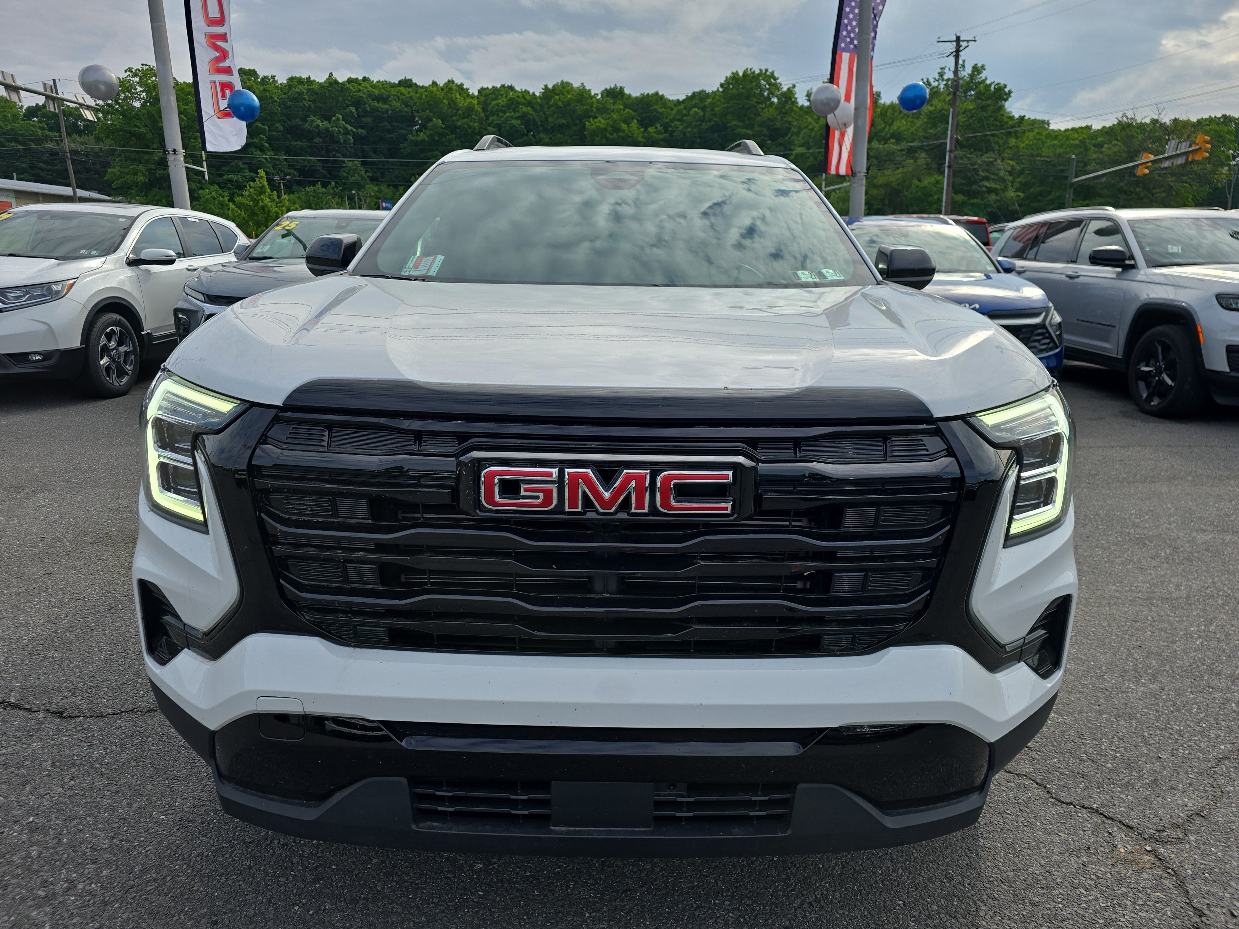 Used 2026 GMC Terrain Elevation w/ Elevation Premium Package AWD/4WD image 11