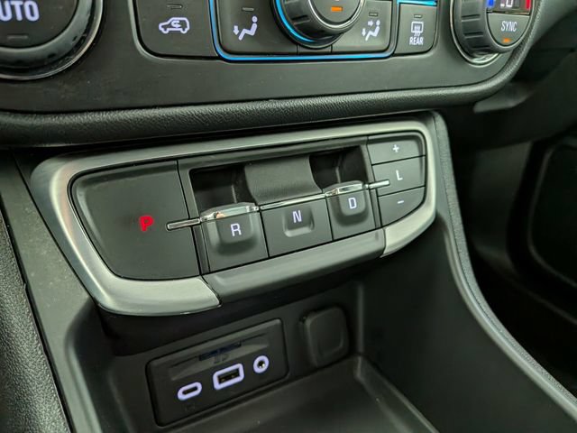 Used 2023 GMC Terrain SLT w/ Elevation Edition AWD/4WD image 19
