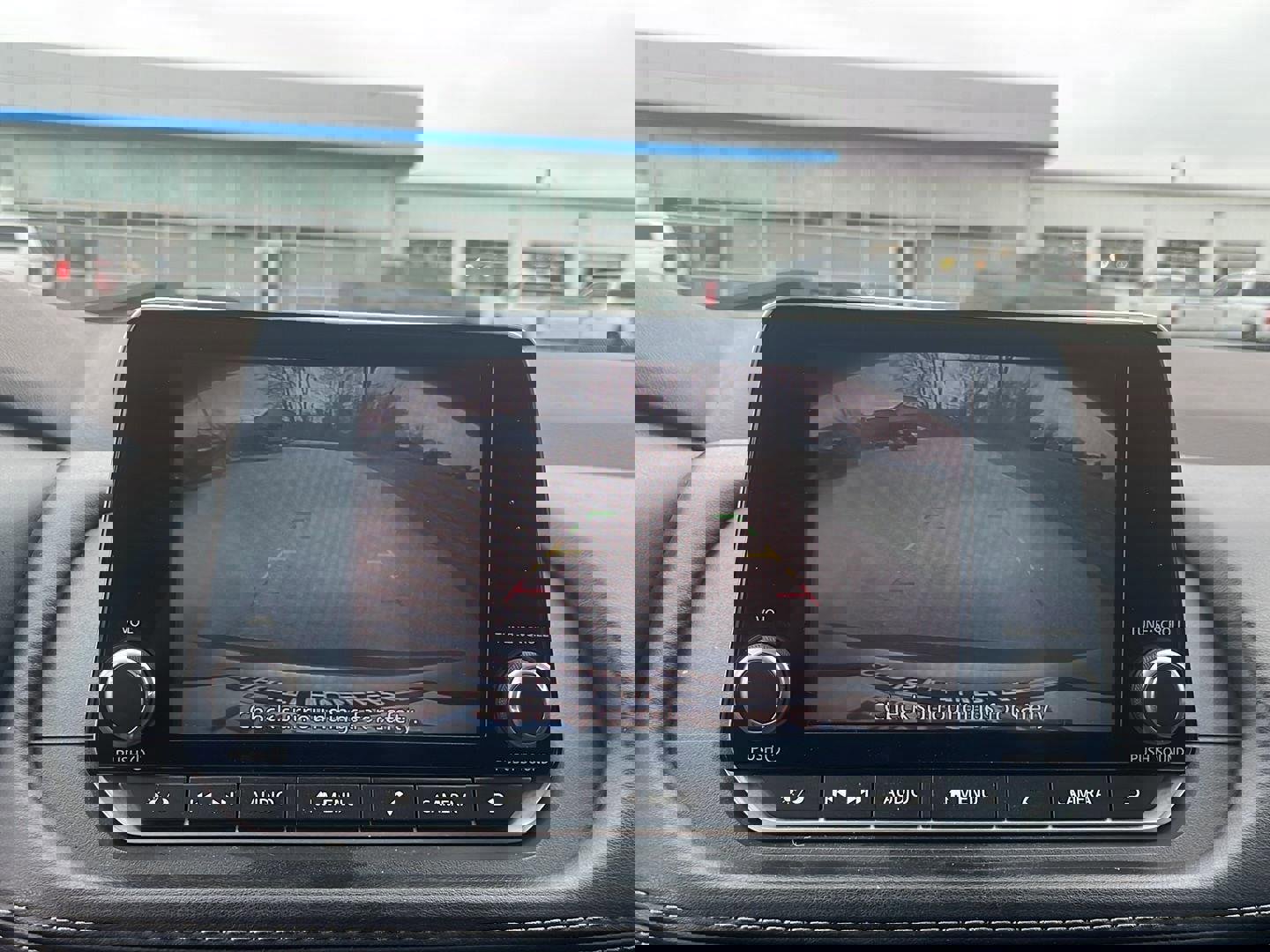 Used 2022 Nissan Rogue SV image 18