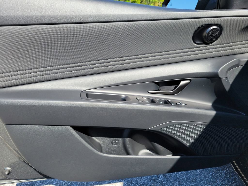Used 2026 Hyundai Elantra Sport w/ Cargo Package FWD image 16