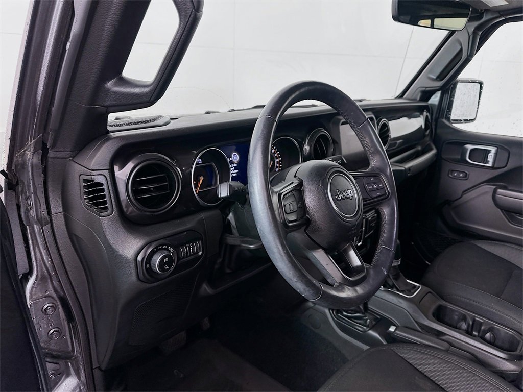 Used 2022 Jeep Gladiator Sport image 9