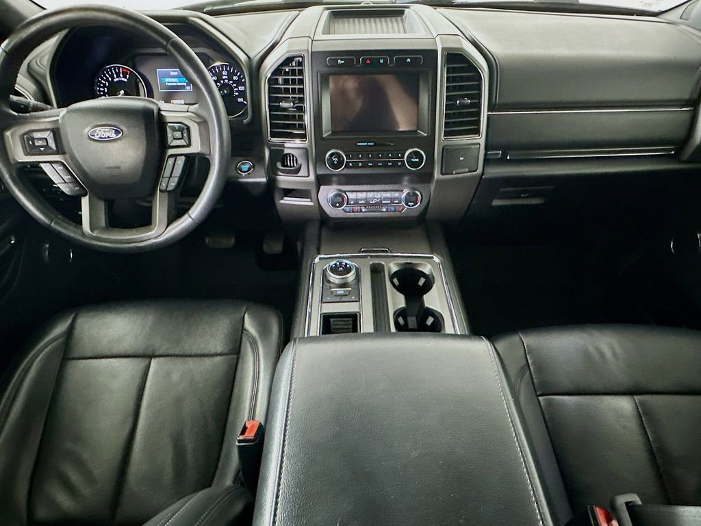 Used 2020 Ford Expedition XLT w/ Equipment Group 202A RWD image 17