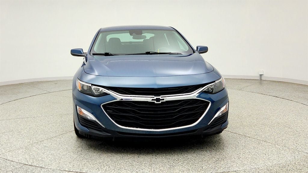 Used 2024 Chevrolet Malibu RS FWD image 2