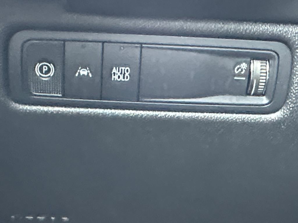 Used 2025 Chevrolet Equinox EV LT image 21