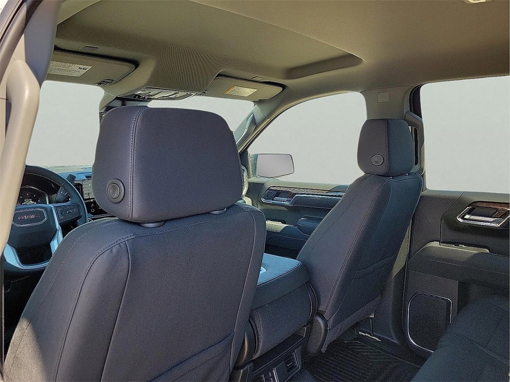 New 2026 GMC Sierra 1500 Elevation image 12