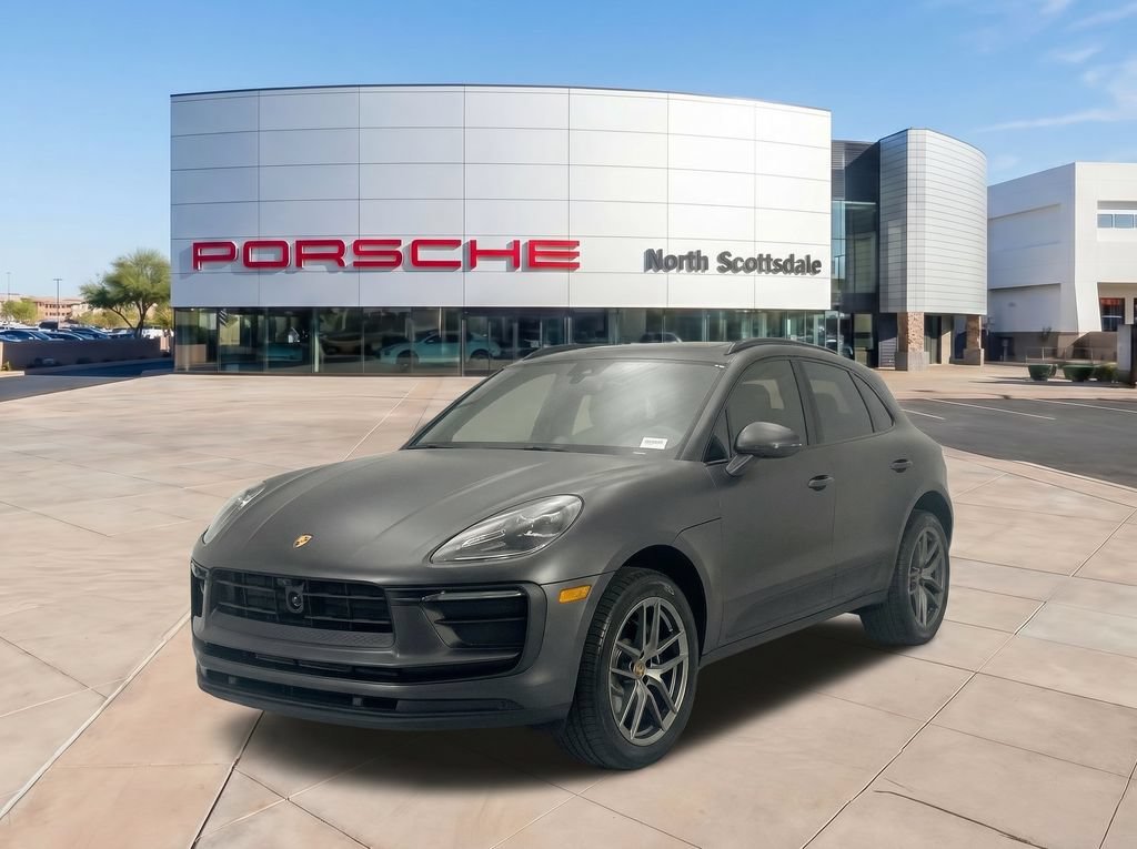 Used 2026 Porsche Macan AWD/4WD image 1