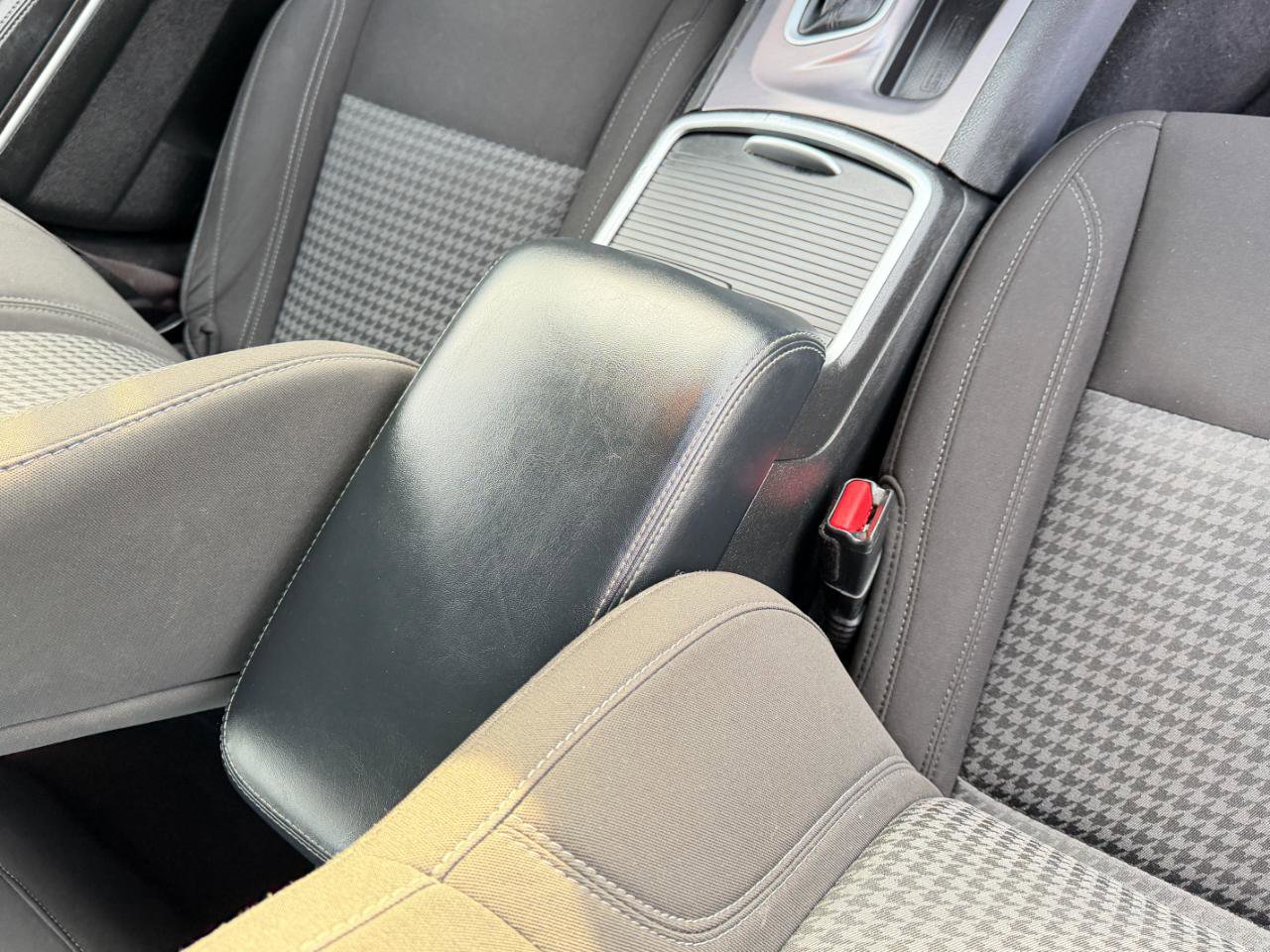 Used 2023 Dodge Charger SXT image 43