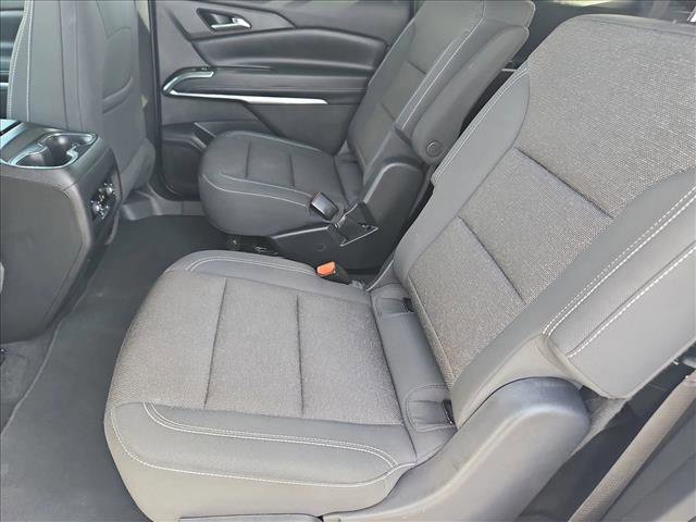 Used 2025 Chevrolet Traverse LT image 19