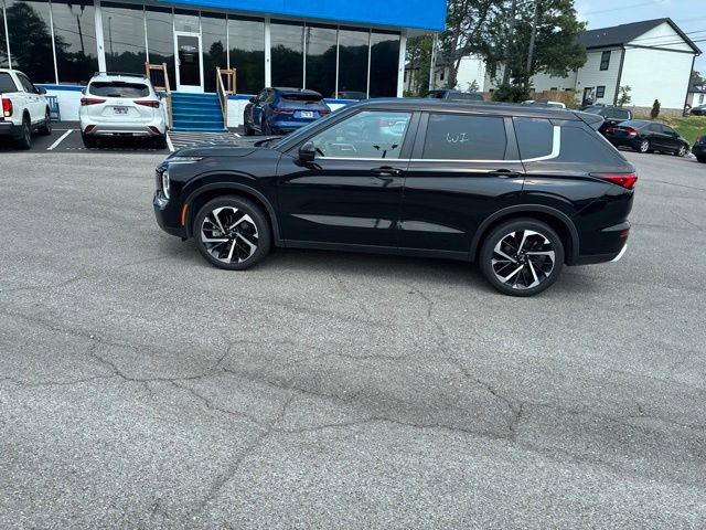 Used 2024 Mitsubishi Outlander SE AWD/4WD image 19