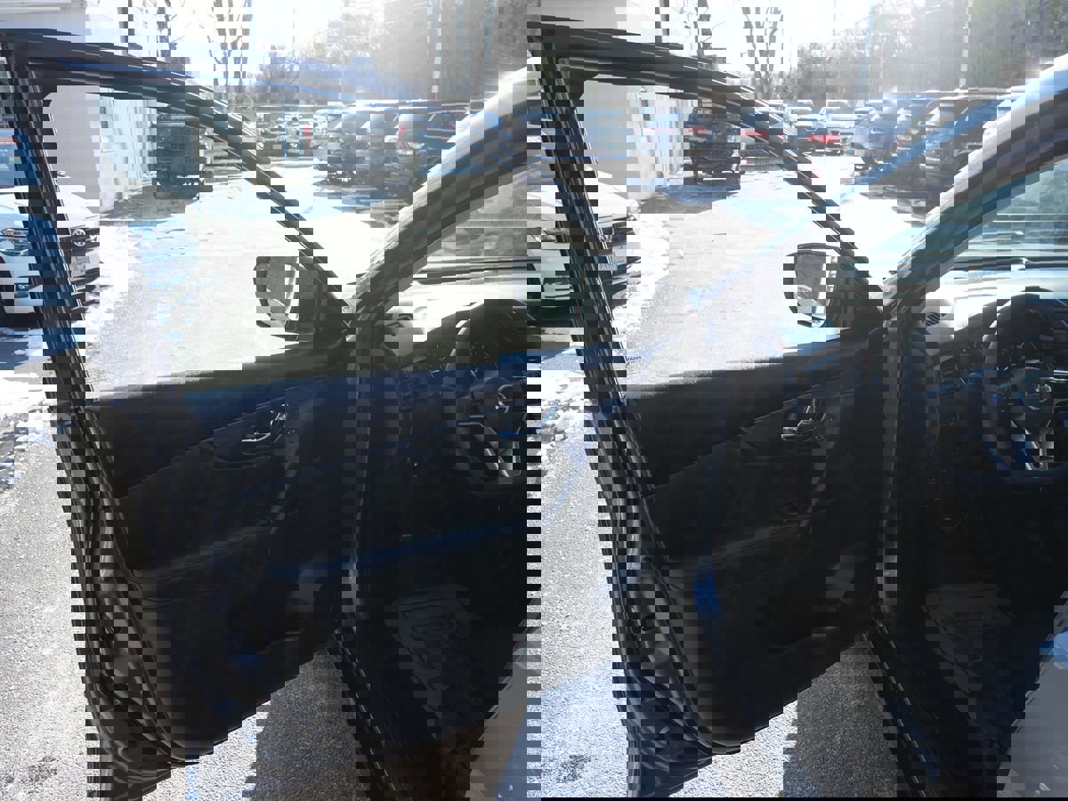 Used 2018 Nissan Rogue S image 13