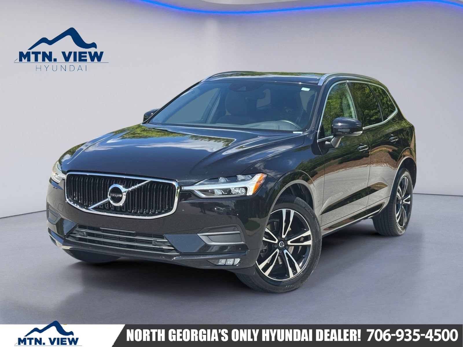 Used 2021 Volvo XC60 T5 Momentum FWD image 1