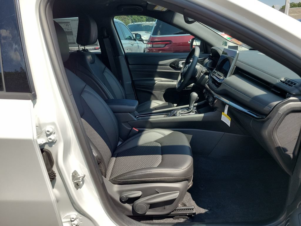New 2026 Jeep Compass Latitude AWD/4WD image 36