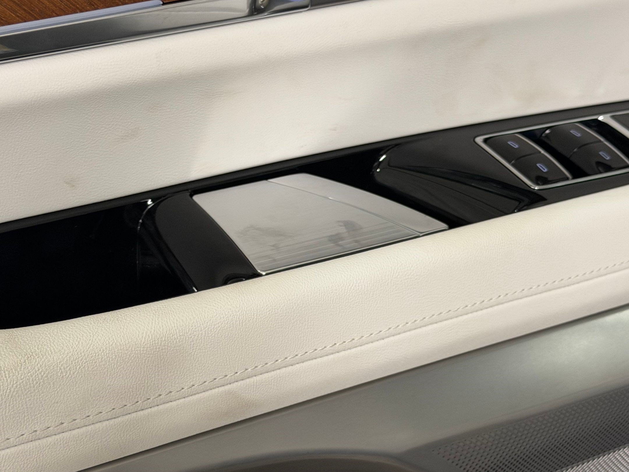 New 2027 Cadillac Vistiq Sport AWD/4WD image 30