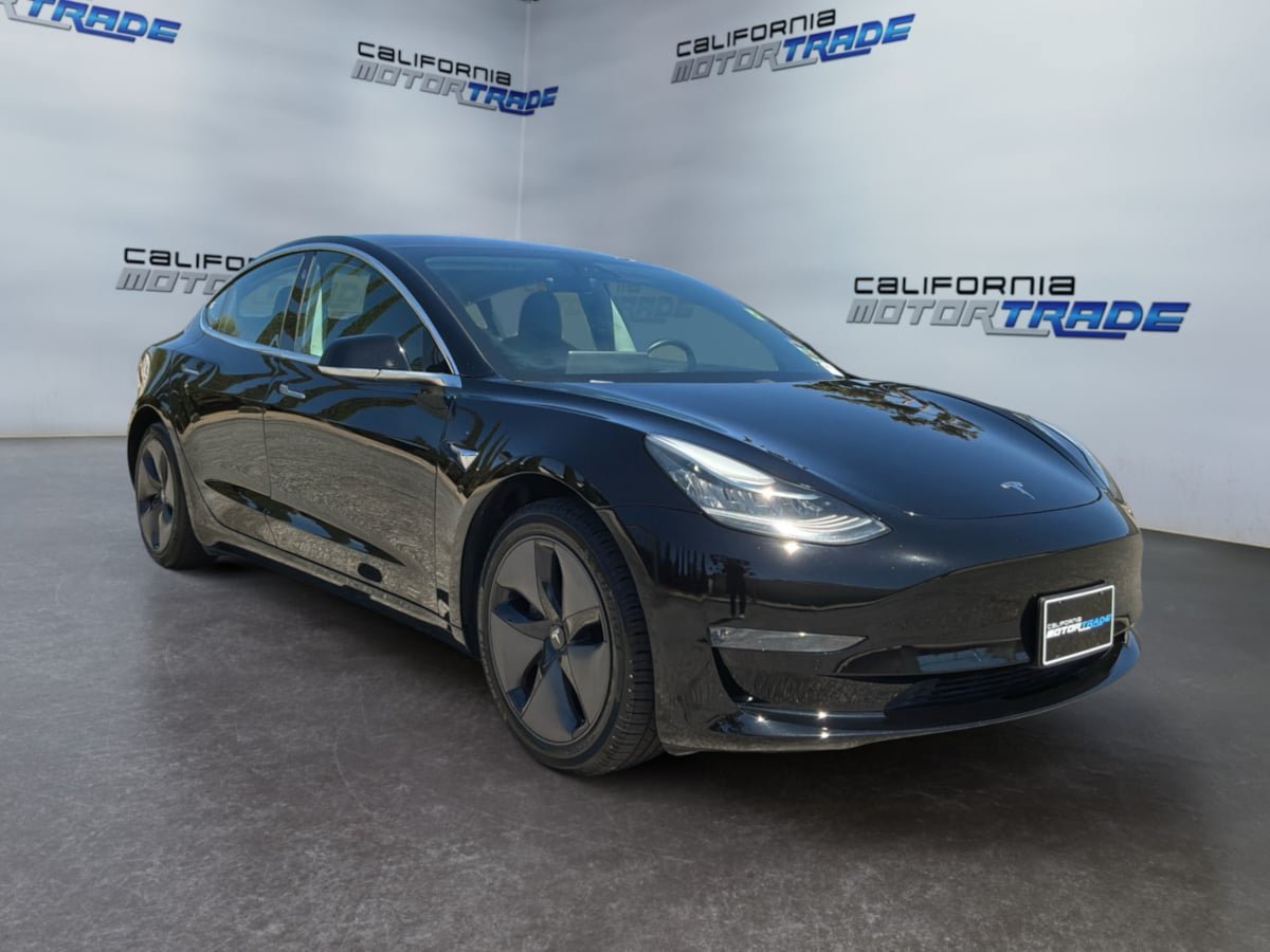 Used 2018 Tesla Model 3 Long Range RWD image 3