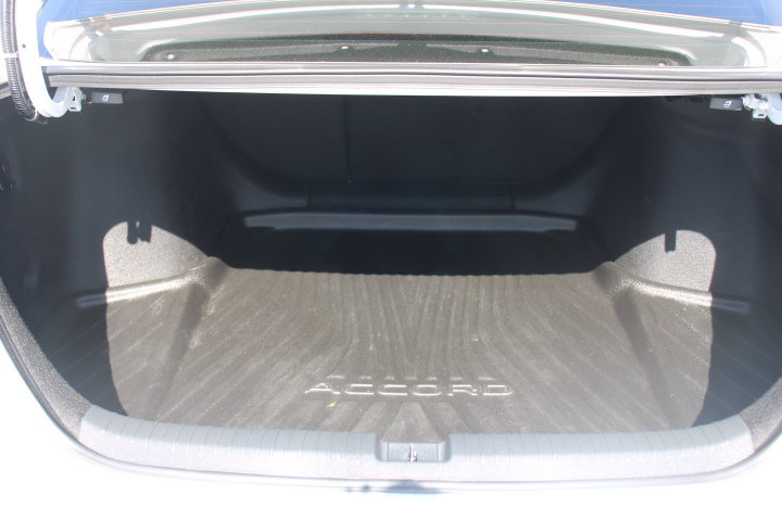 Used 2024 Honda Accord EX image 15