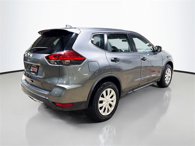 Used 2017 Nissan Rogue S image 7