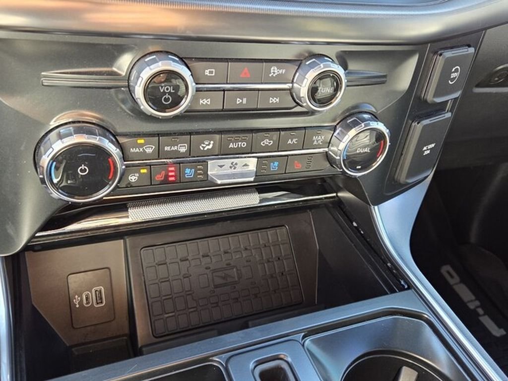 Used 2025 Ford F150 Platinum w/ FX4 Off-Road Package AWD/4WD image 24