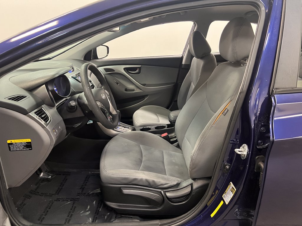 Used 2013 Hyundai Elantra GLS w/ Preferred Pkg FWD image 9