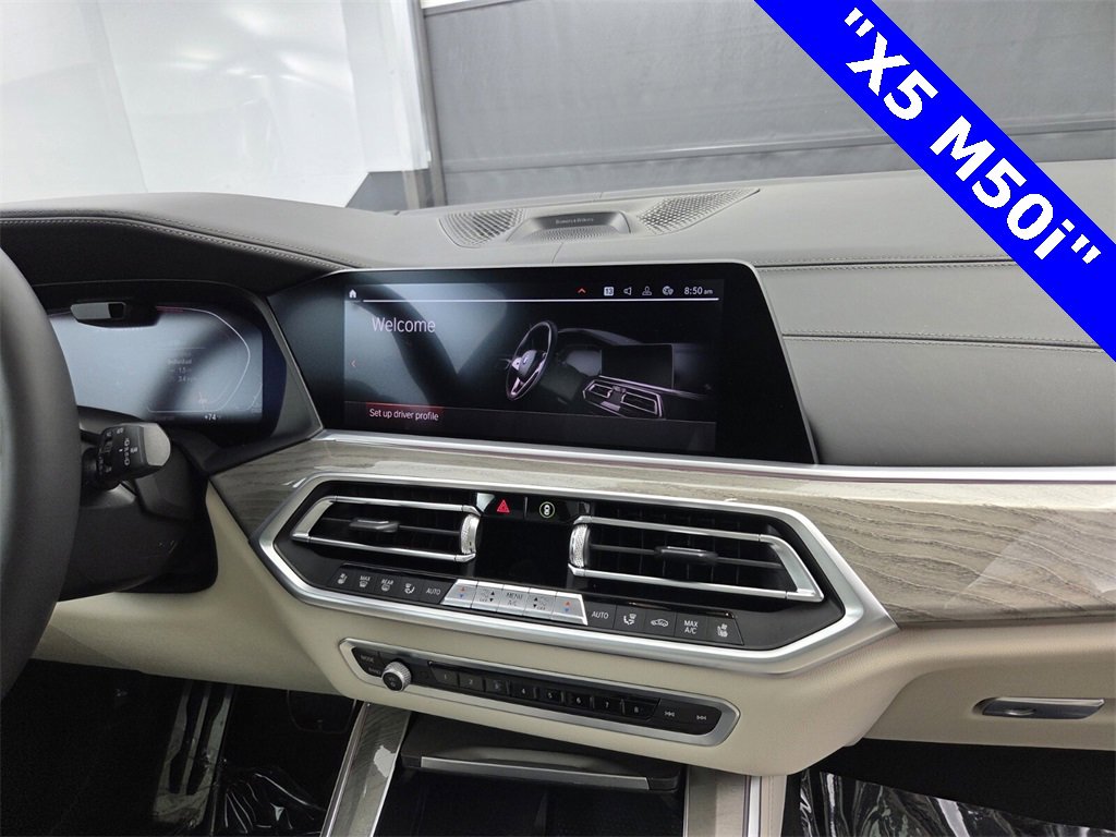 Used 2021 BMW X5 M50i w/ Executive Package image 21
