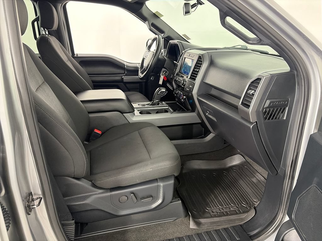 Used 2020 Ford F150 XLT w/ Equipment Group 302A Luxury AWD/4WD image 31