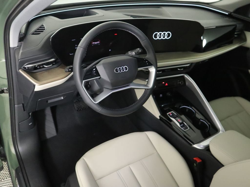 Used 2025 Audi Q5 Premium w/ Premium Plus AWD/4WD image 11