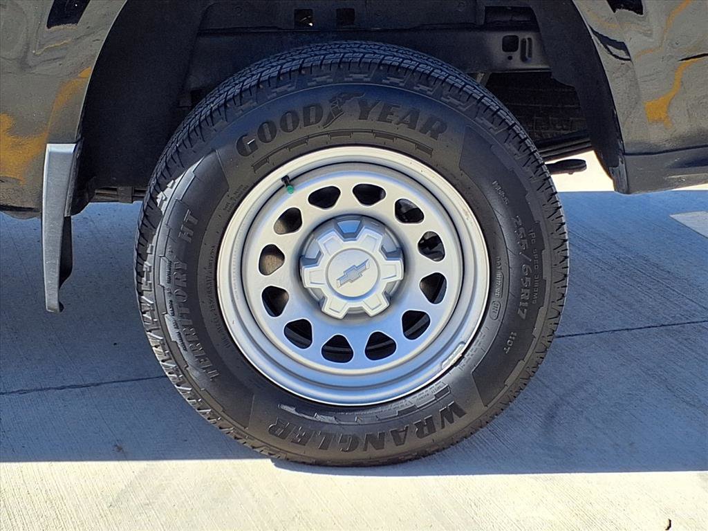 Used 2024 Chevrolet Colorado W/T w/ WT Convenience Package image 9