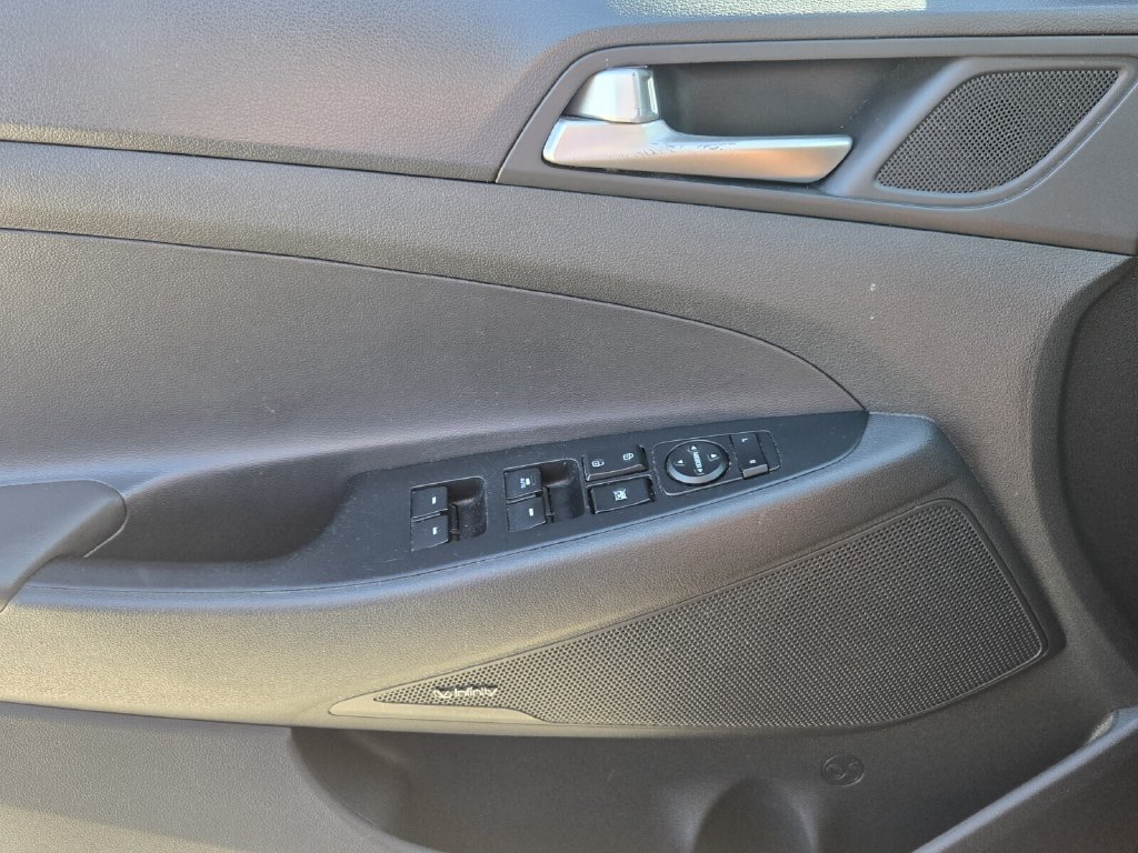 Used 2021 Hyundai Tucson Sport FWD image 28
