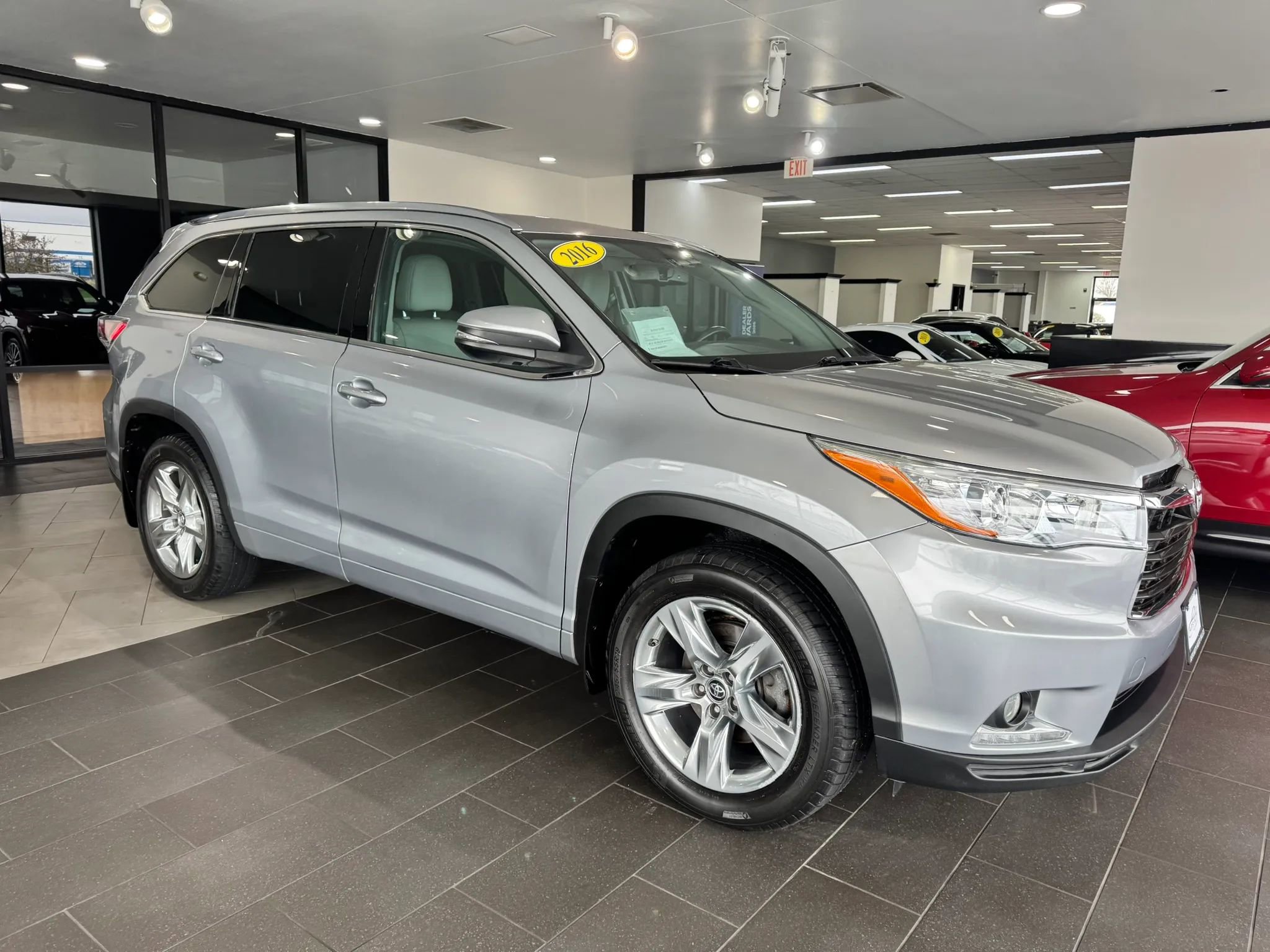 Used 2016 Toyota Highlander Limited AWD/4WD image 6