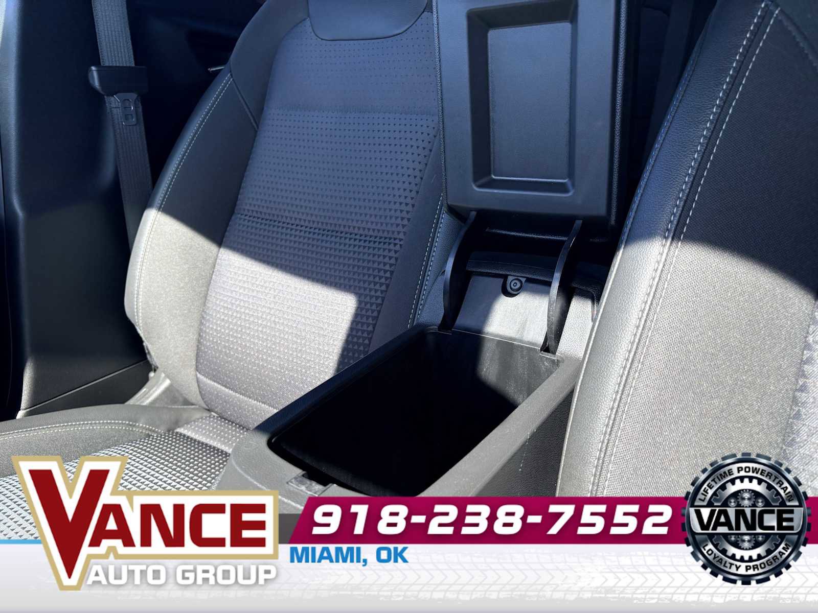 Used 2025 Chevrolet Trax LT w/ LT Convenience Package image 34