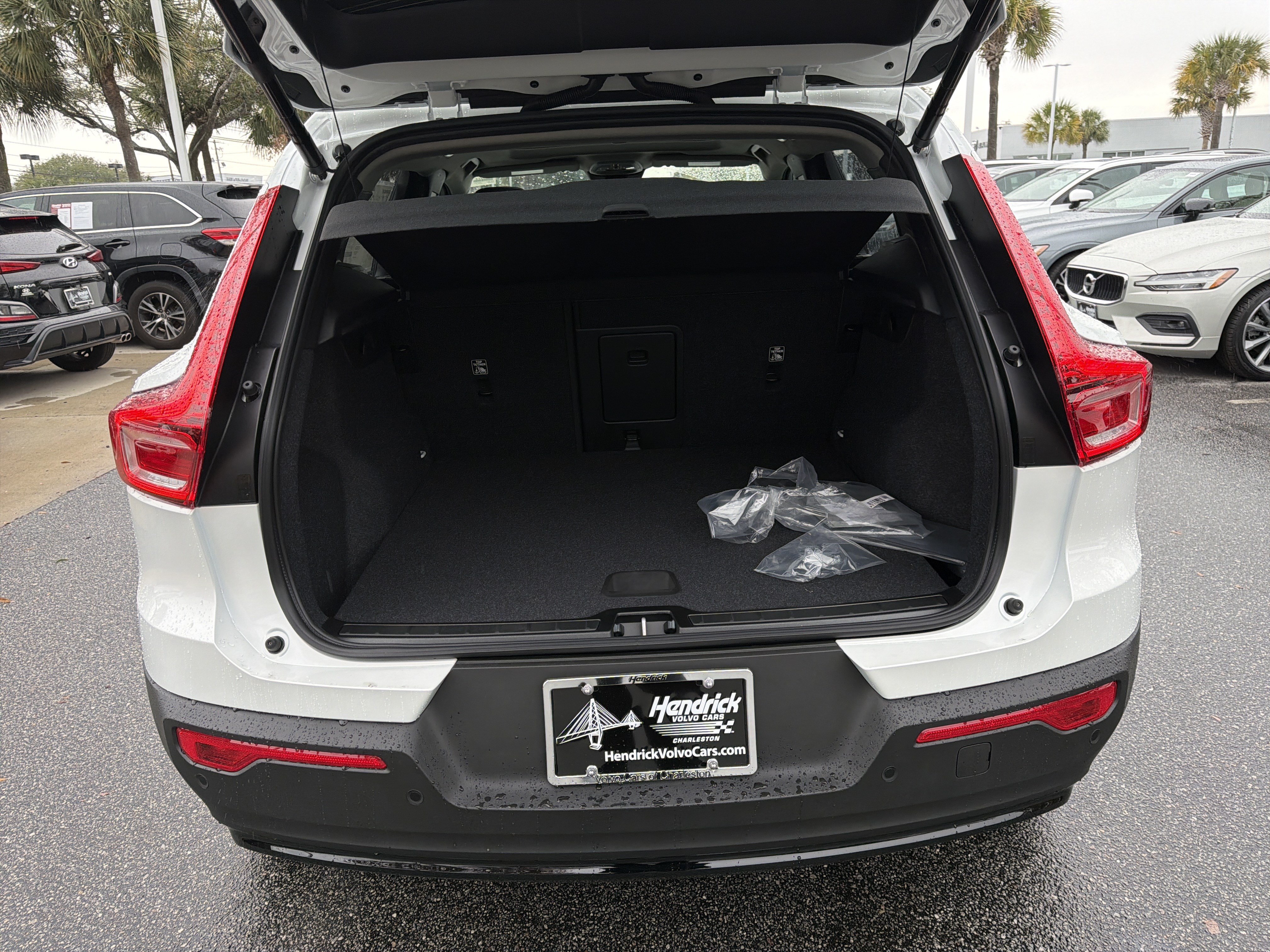 New 2026 Volvo XC40 B4 Core FWD image 35