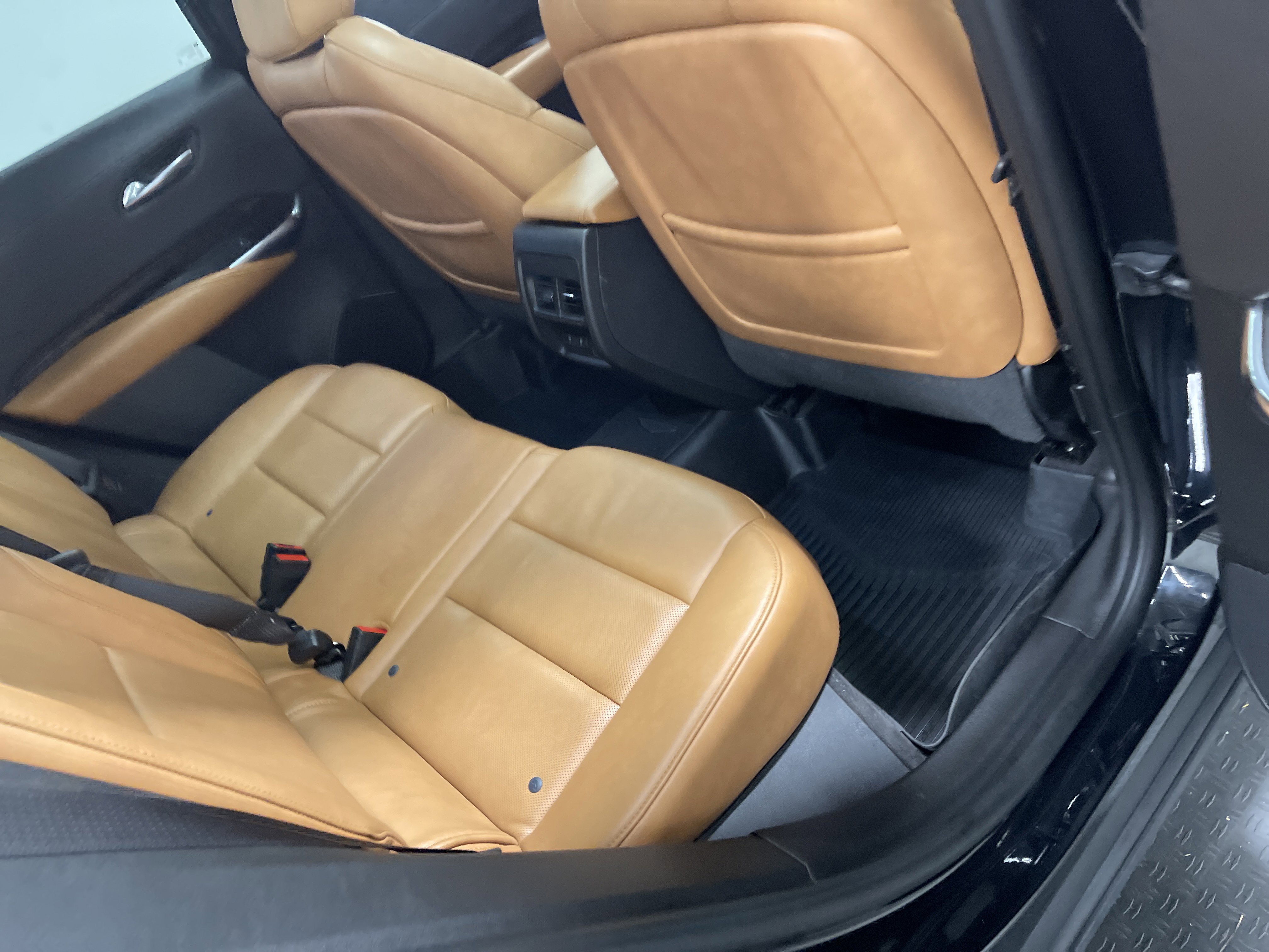 Used 2019 Cadillac XT4 Premium Luxury FWD image 22