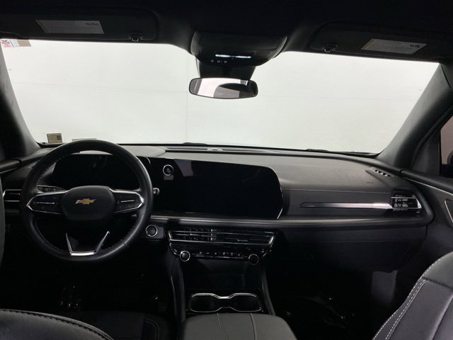 Used 2025 Chevrolet Traverse LT FWD image 23