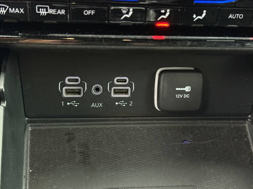 Used 2023 Jeep Grand Cherokee Altitude AWD/4WD image 35