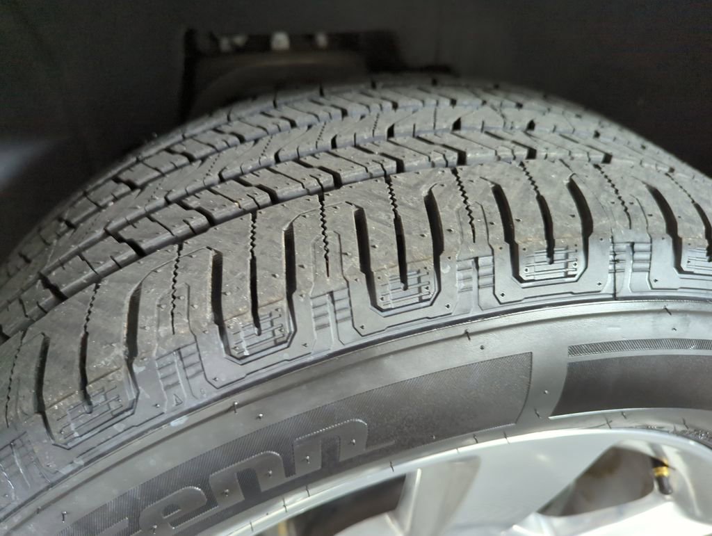 Used 2017 Chevrolet Tahoe LT image 22