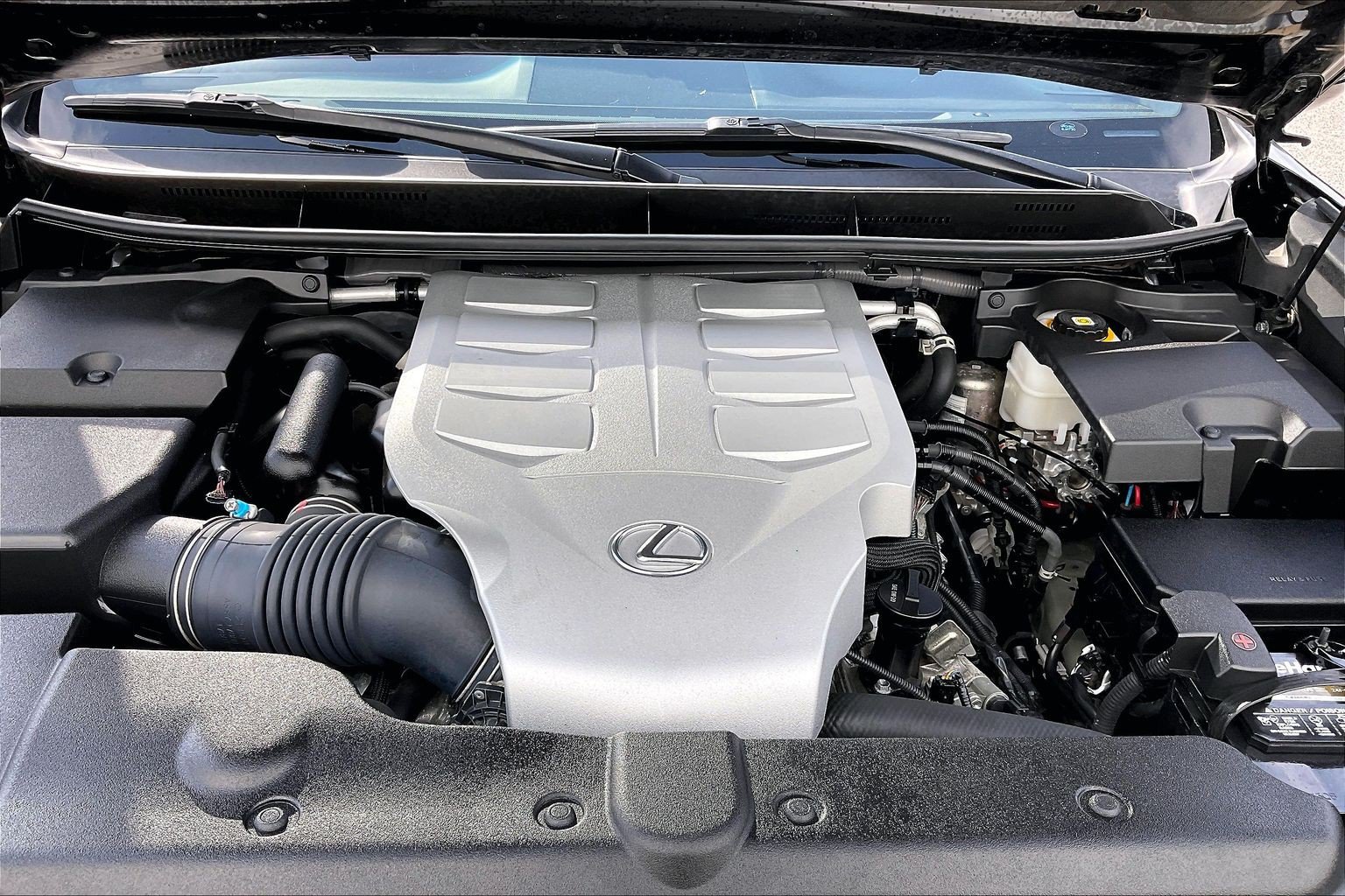 Used 2023 Lexus GX 460 Premium w/ Premium Package AWD/4WD image 13