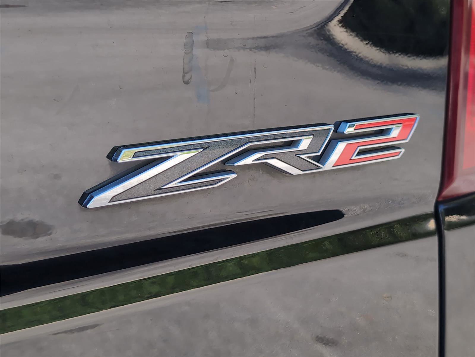 Used 2022 Chevrolet Silverado 1500 ZR2 image 32