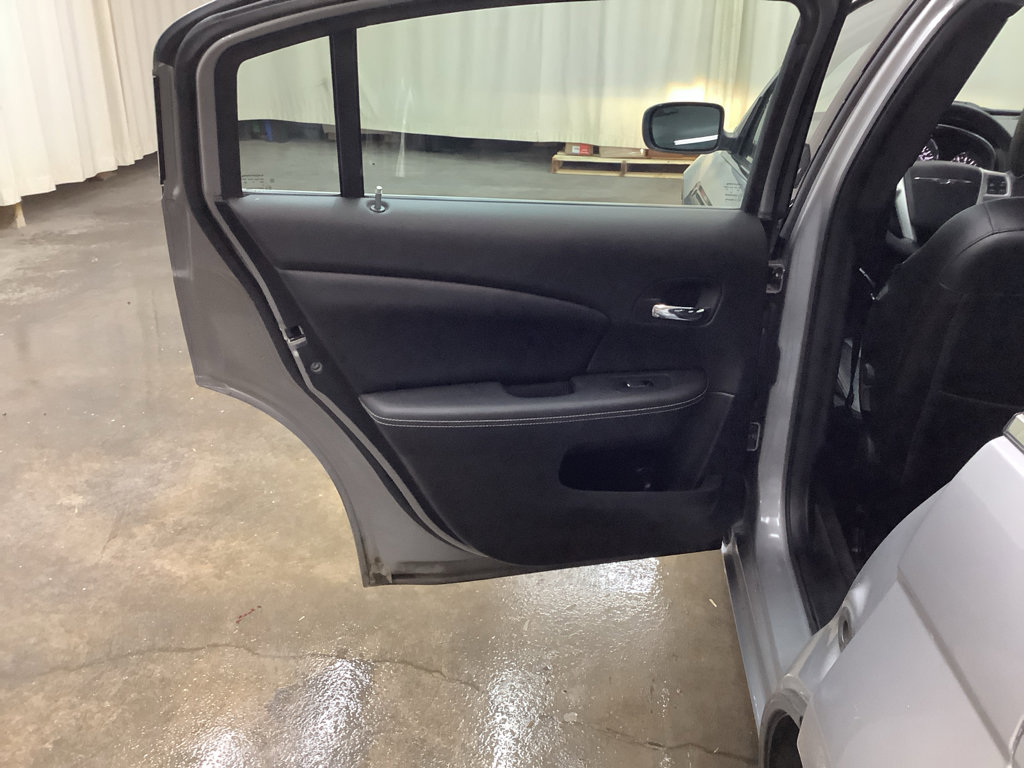 Used 2013 Chrysler 200 Limited image 26