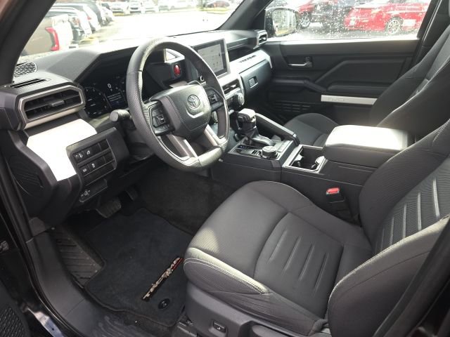 Used 2024 Toyota Tacoma TRD Off-Road image 8
