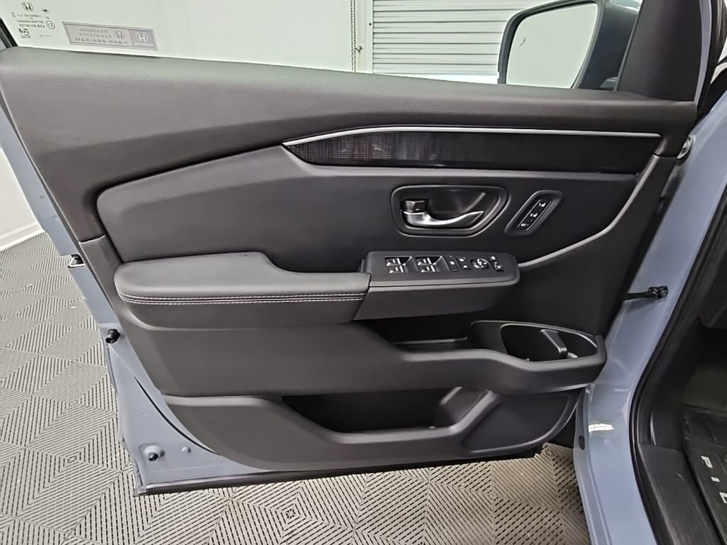 Used 2023 Honda Pilot Elite image 33