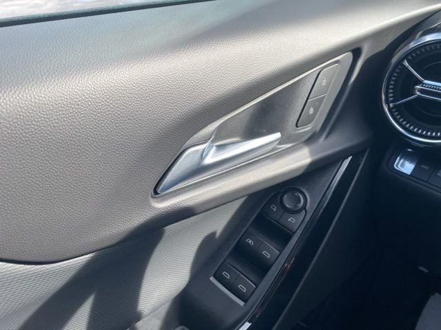 New 2026 Chevrolet Equinox LT w/ Convenience Package II image 17