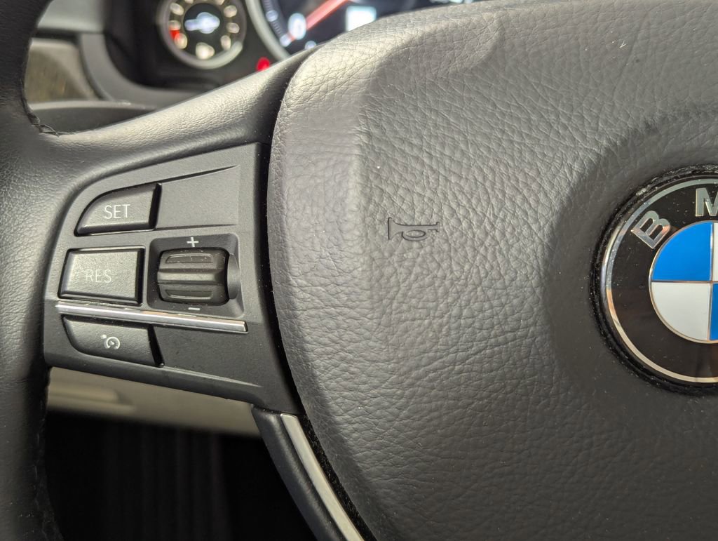 Used 2015 BMW 750Li RWD image 40