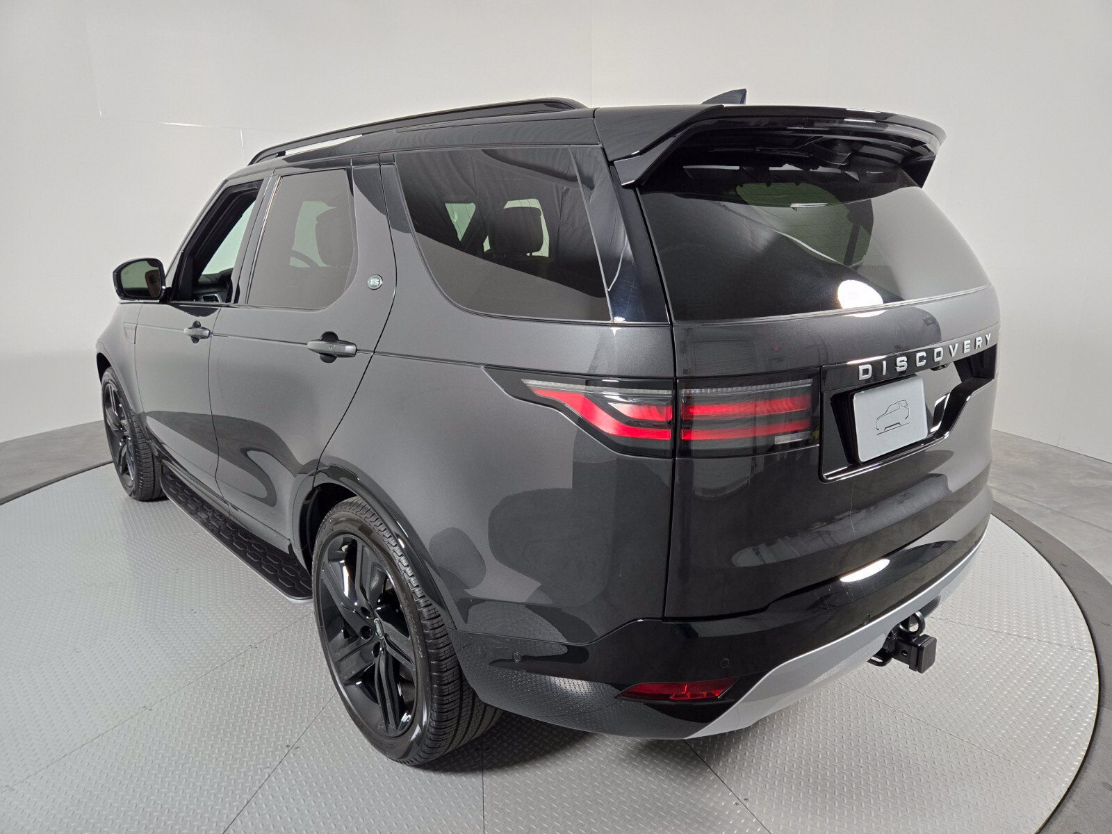 Used 2026 Land Rover Discovery Limited Edition AWD/4WD image 17