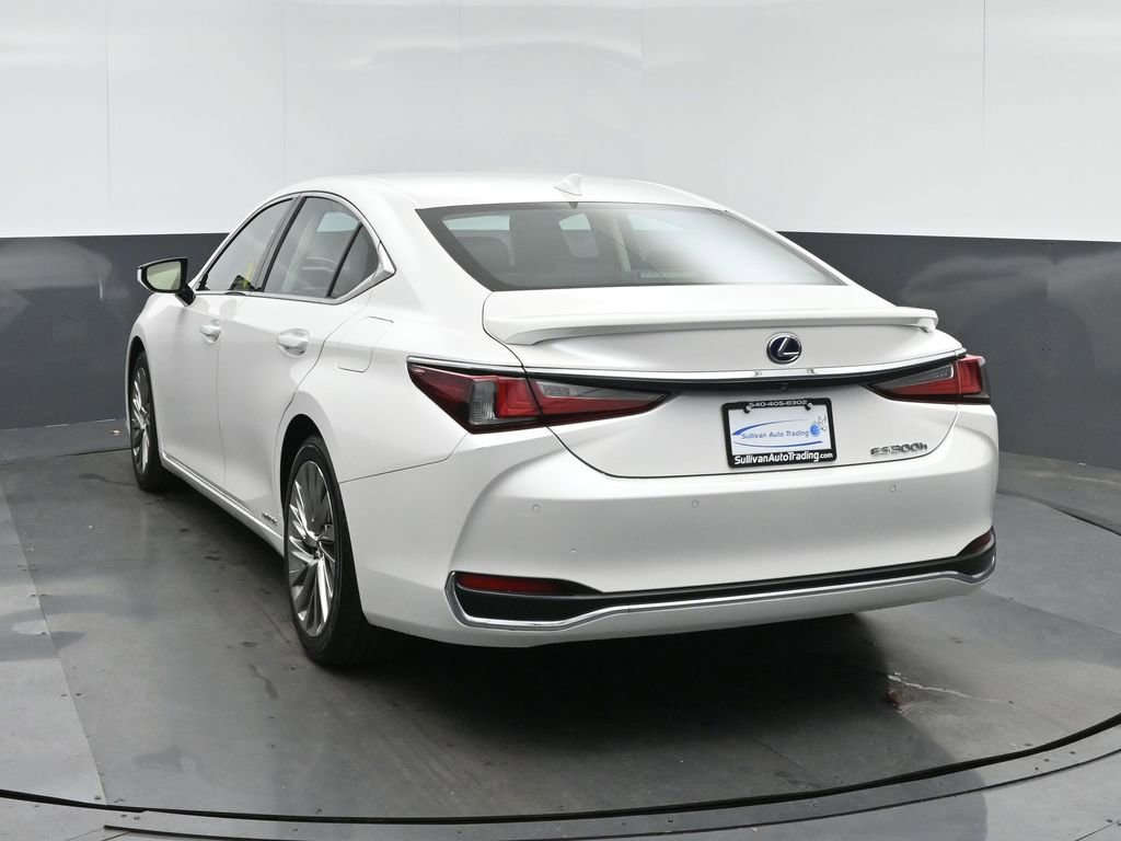 Used 2020 Lexus ES 300h w/ Accessory Package FWD image 5