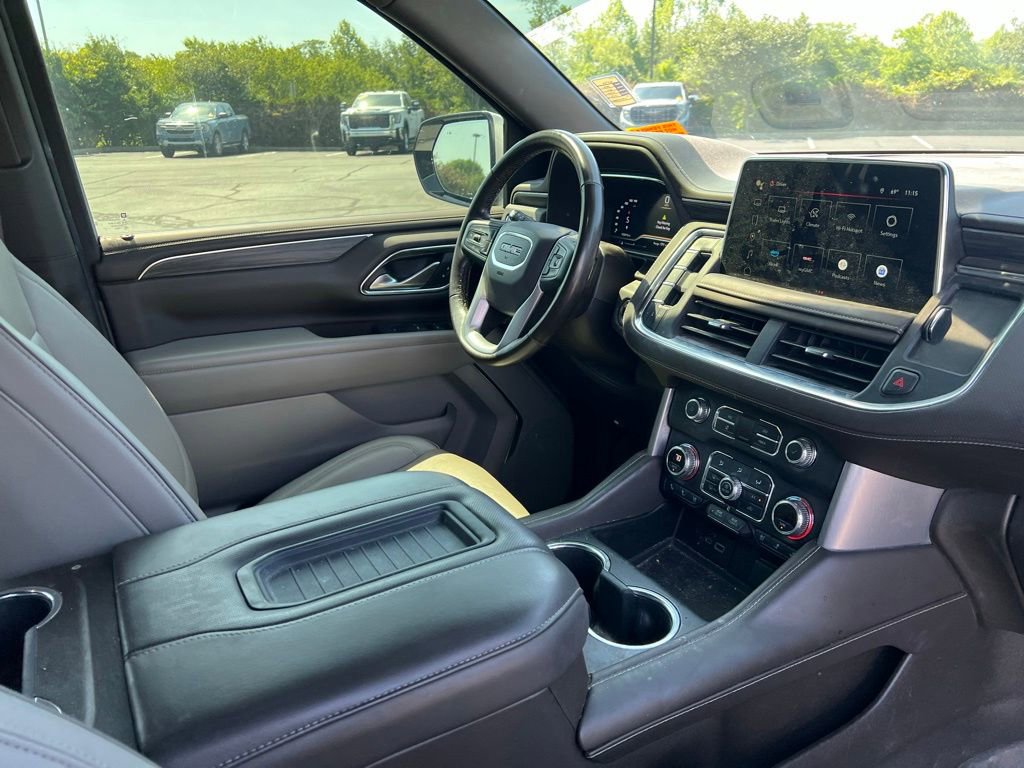 Used 2022 GMC Yukon SLT w/ SLT Premium Package AWD/4WD image 9