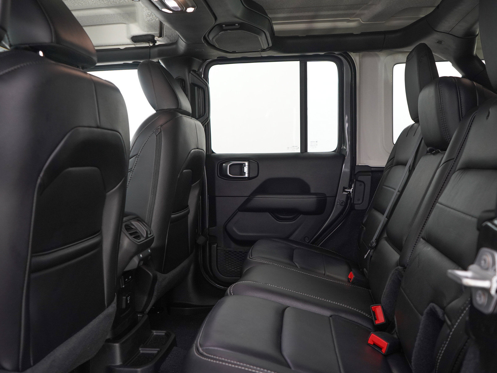 Used 2020 Jeep Wrangler Unlimited Sahara AWD/4WD image 20